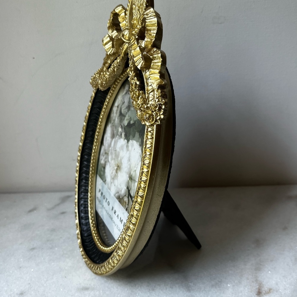 Elegant Gold and Black Photo Frame oval ornate antique style - Picture 6 of 10
